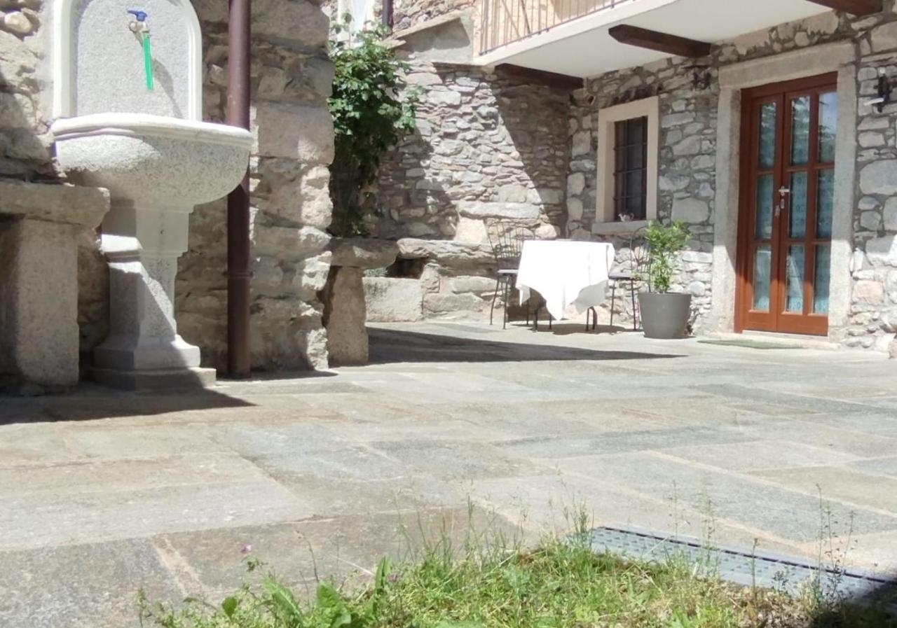 Casa Elisa Affittacamere Armeno Eksteriør bilde